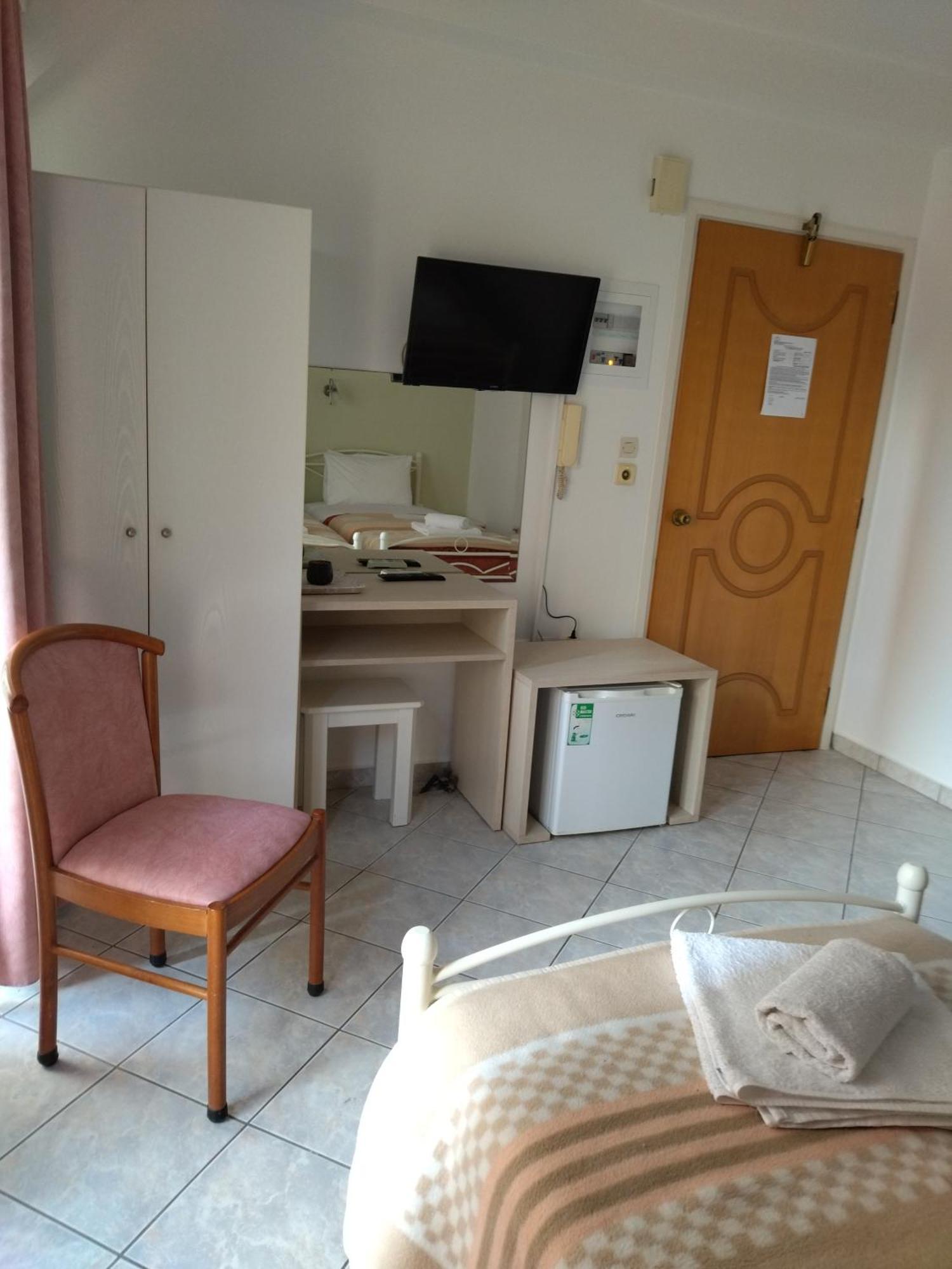 Chrisi Akti Hotel Nafpaktos Ruang foto