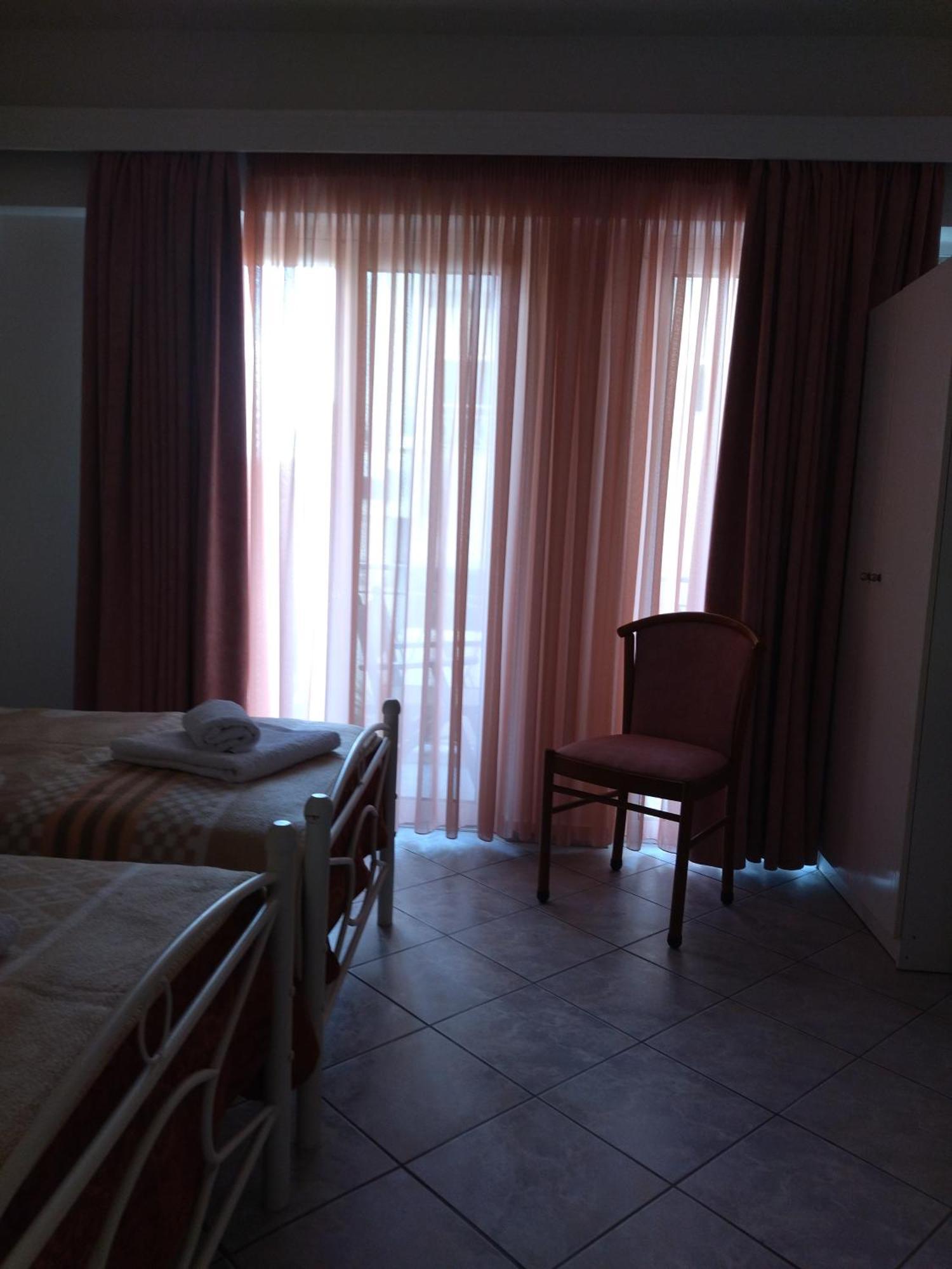 Chrisi Akti Hotel Nafpaktos Ruang foto