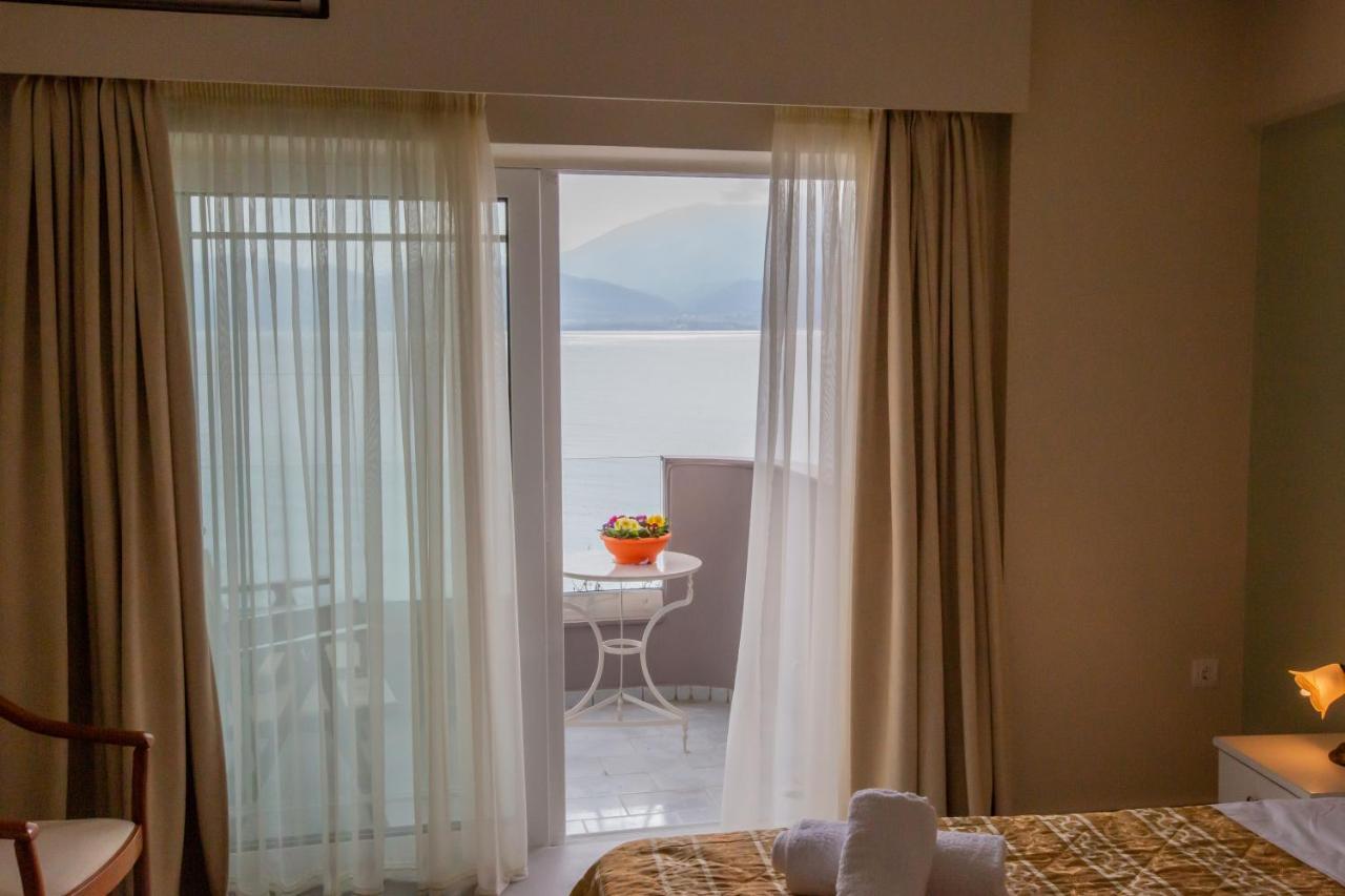 Chrisi Akti Hotel Nafpaktos Bagian luar foto