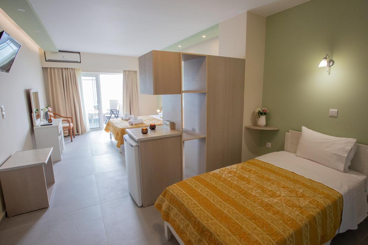 Chrisi Akti Hotel Nafpaktos Bagian luar foto