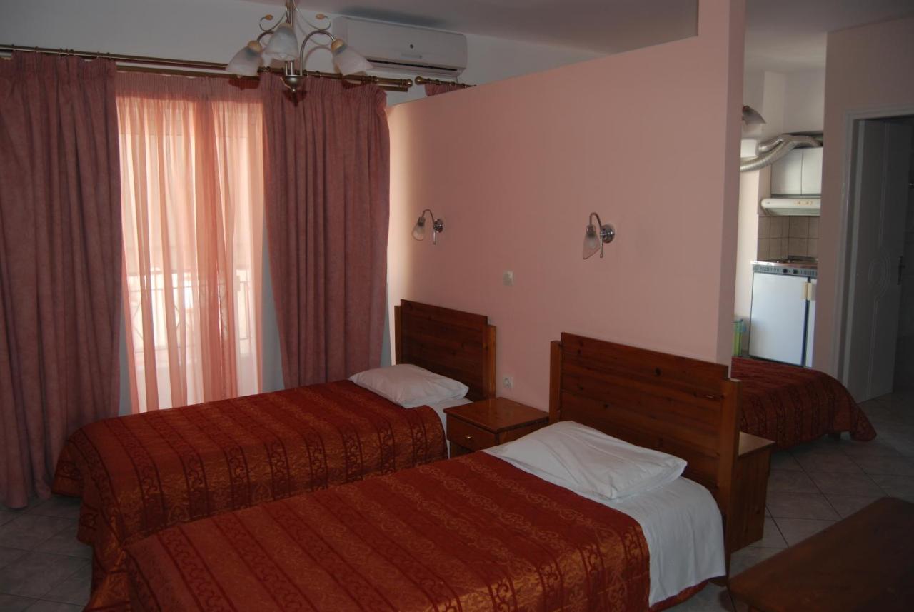 Chrisi Akti Hotel Nafpaktos Bagian luar foto